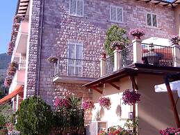 Viole Country Hotel