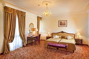 HOTEL TERME DUE TORRI – Adults Hideaway & SPA