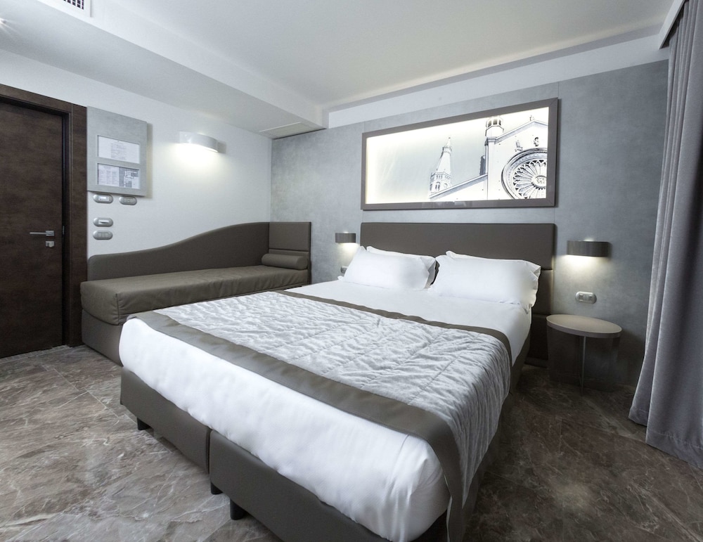 Best Western Premier Milano Palace Hotel