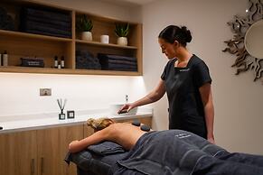 The Victoria Hotel & Source Spa