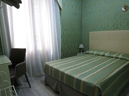 Hotel Bridge