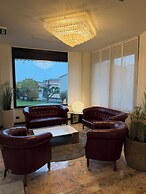 Green Park Hotel
