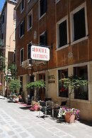 Hotel Guerrini