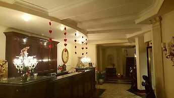 Hotel Royal