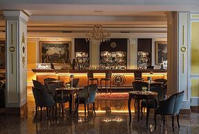 ABANO GRAND HOTEL – Lifestyle Spa & Fine Dining
