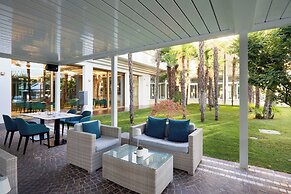 ABANO GRAND HOTEL – Lifestyle Spa & Fine Dining