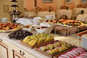 ABANO GRAND HOTEL – Lifestyle Spa & Fine Dining