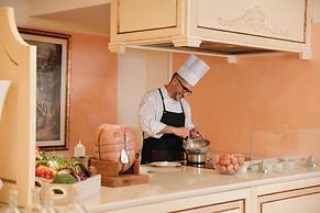 ABANO GRAND HOTEL – Lifestyle Spa & Fine Dining