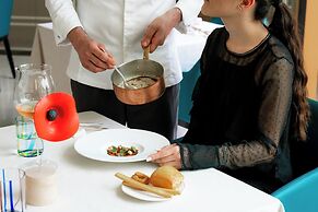 ABANO GRAND HOTEL – Lifestyle Spa & Fine Dining