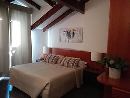 Bert Hotel