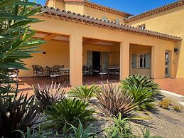 Hotel Marc Hely