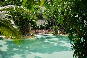 Dusit Suites Hotel Ratchadamri, Bangkok
