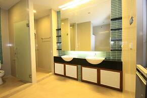 I Residence Hotel Sathorn