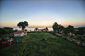 Irida Resort