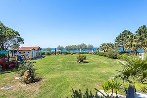 Irida Resort