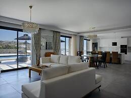 Kosmoplaz Beach Hotel