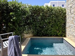 Kosmoplaz Beach Hotel