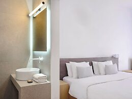 Kosmoplaz Beach Hotel