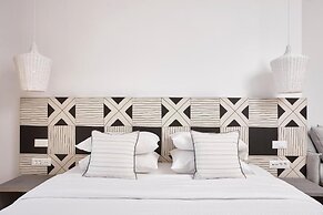 Kosmoplaz Beach Hotel