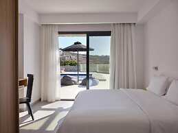 Kosmoplaz Beach Hotel
