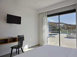Kosmoplaz Beach Hotel