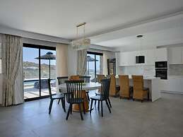Kosmoplaz Beach Hotel