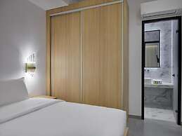 Kosmoplaz Beach Hotel
