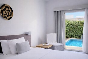 Kosmoplaz Beach Hotel