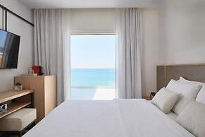 Kosmoplaz Beach Hotel