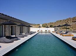 Kosmoplaz Beach Hotel
