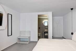 Kosmoplaz Beach Hotel