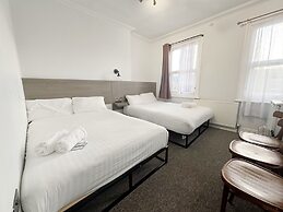 Plaza Hotel Hammersmith