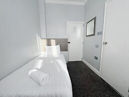 Plaza Hotel Hammersmith
