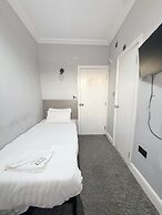 Plaza Hotel Hammersmith