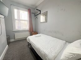 Plaza Hotel Hammersmith