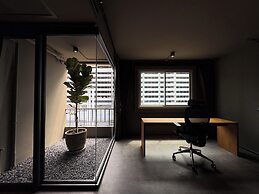 Centric Place Hotel