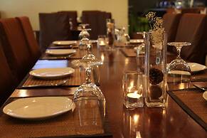 Centric Place Hotel