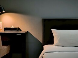 Centric Place Hotel