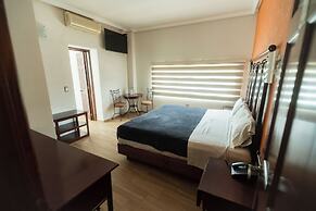 Hotel Alcazar