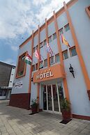 Hotel Alcazar