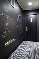 Twentyone Hotel