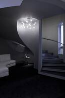 Twentyone Hotel