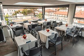 Twentyone Hotel