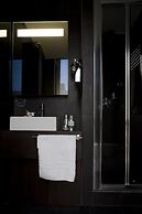 Twentyone Hotel