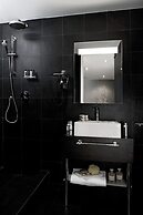 Twentyone Hotel
