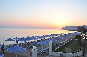 Hydramis Palace Beach Resort