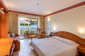 Hydramis Palace Beach Resort