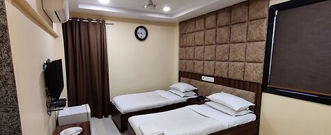 Hotel Metro Palace