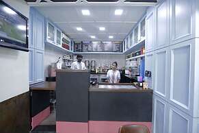 Hotel Metro Palace