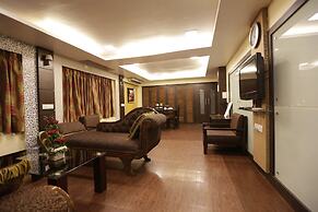 Hotel Metro Palace